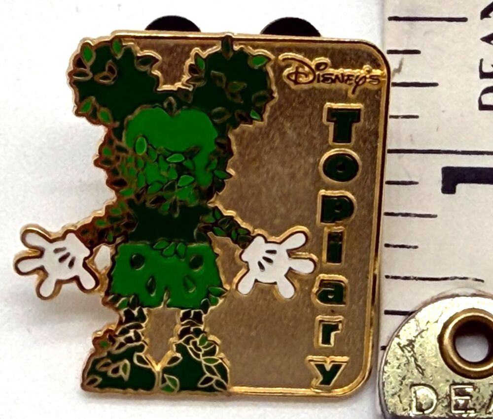 Disney Cast Lanyard Series Mickey Mouse Topiary Pin 2002 Authentic Trading Pin